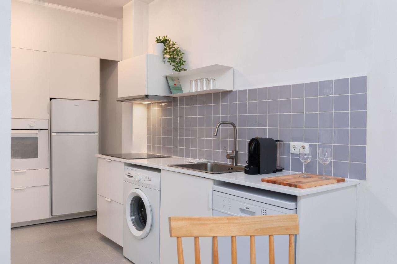 Flateli Cort Reial 10 Apartment Girona Bagian luar foto