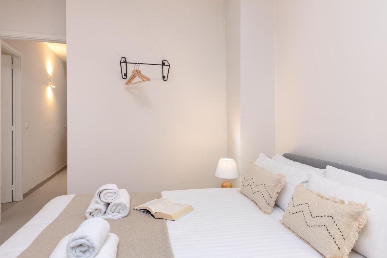 Flateli Cort Reial 10 Apartment Girona Bagian luar foto