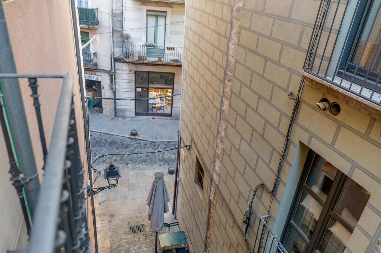 Flateli Cort Reial 10 Apartment Girona Bagian luar foto